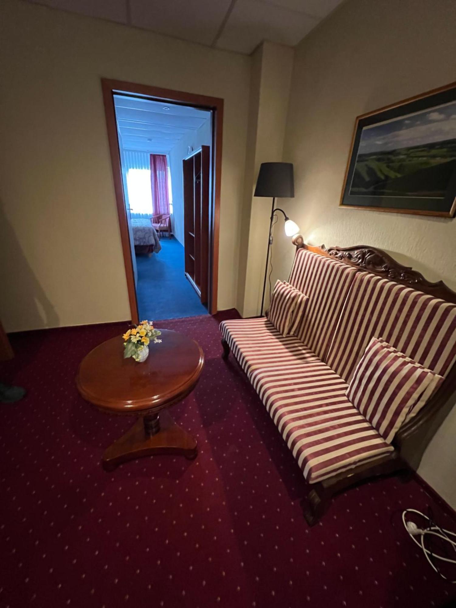 Astra Hotel Klaipėda Buitenkant foto