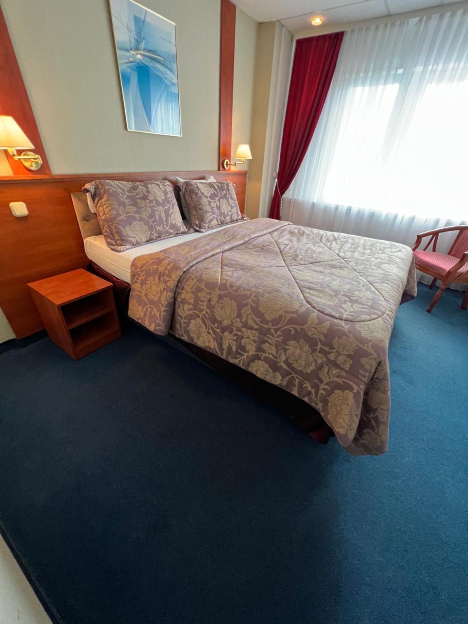 Astra Hotel Klaipėda Buitenkant foto